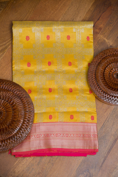 Chanderi Handwoven Handloom Pure Silk Saree.