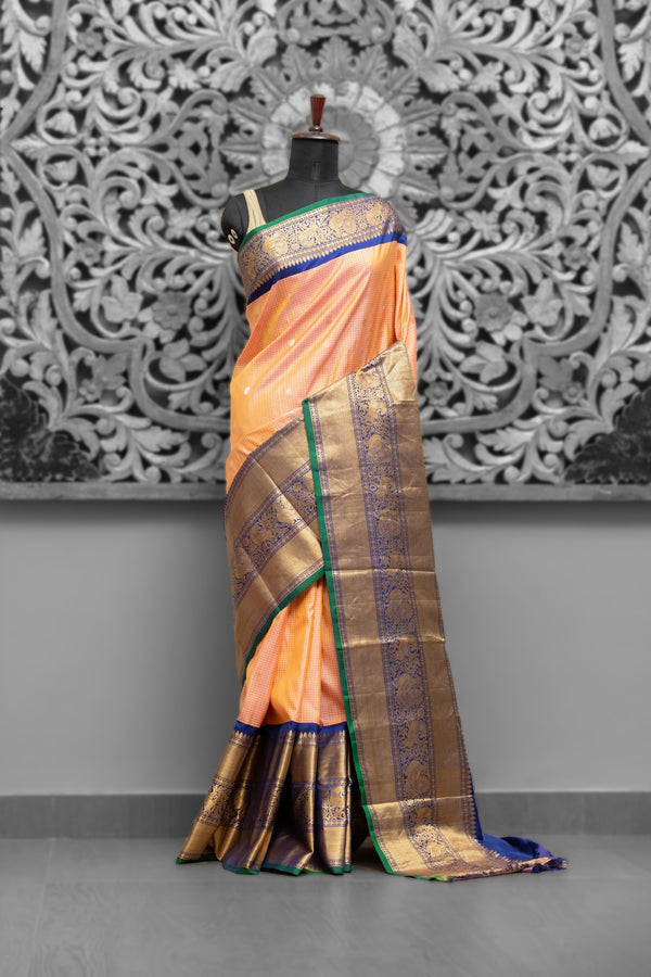 Big Border Kuttu Gadwal Saree
