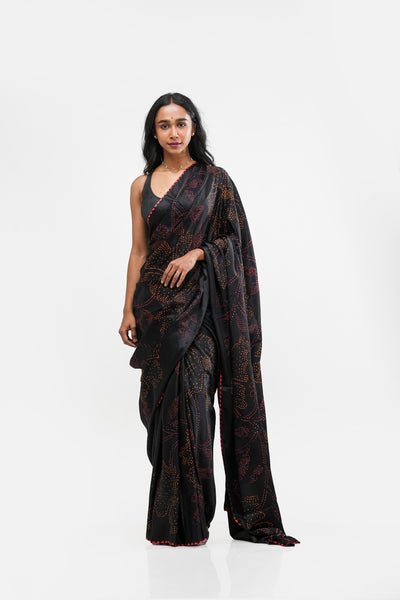 Big Floral rai Bandhni Saree